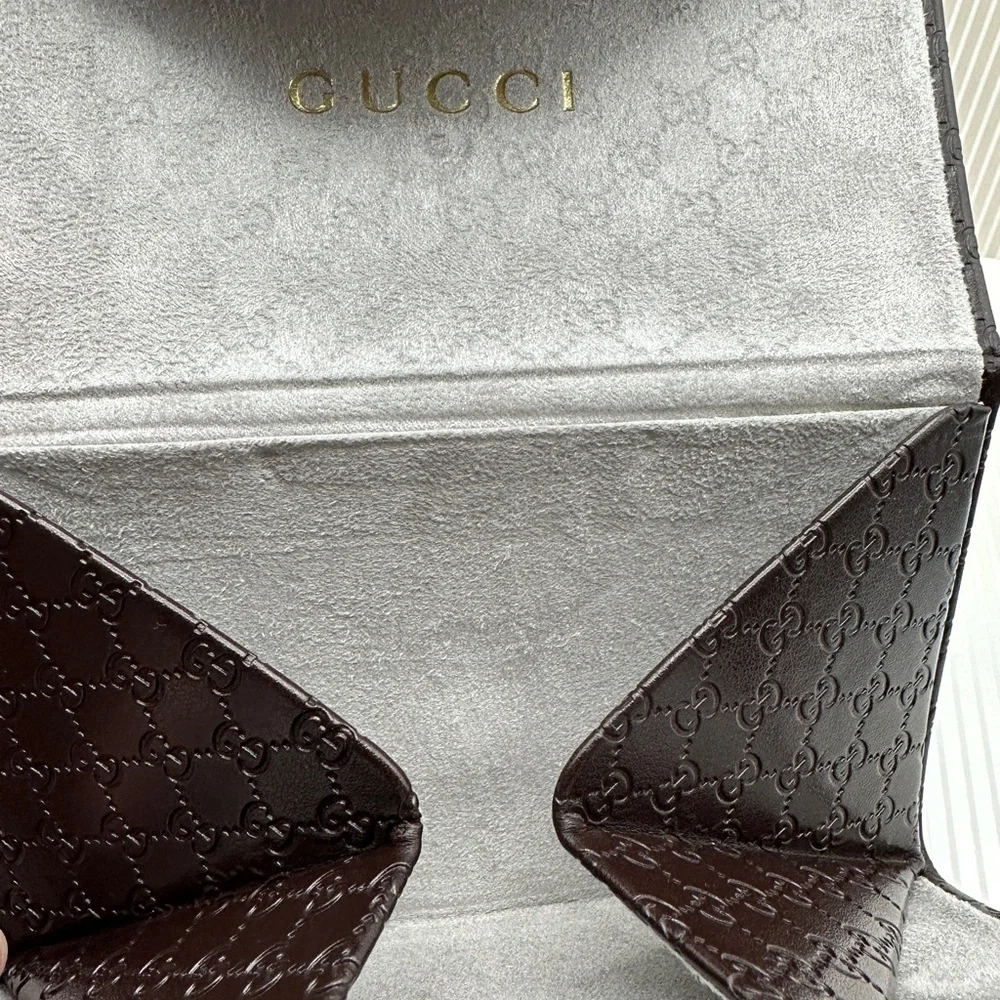 LARGE Gucci Brown Embossed Case for Glasses. - Picture 10 of 10